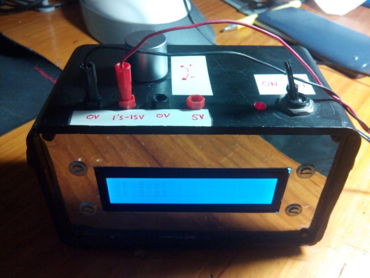 Fuente de alimentación&nbsp;regulable